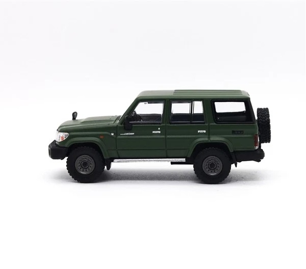 MASSDI Diecast 1:64 Scale Land Cruiser LC76 Off-road (Mulitcolors-Available) - Image 2