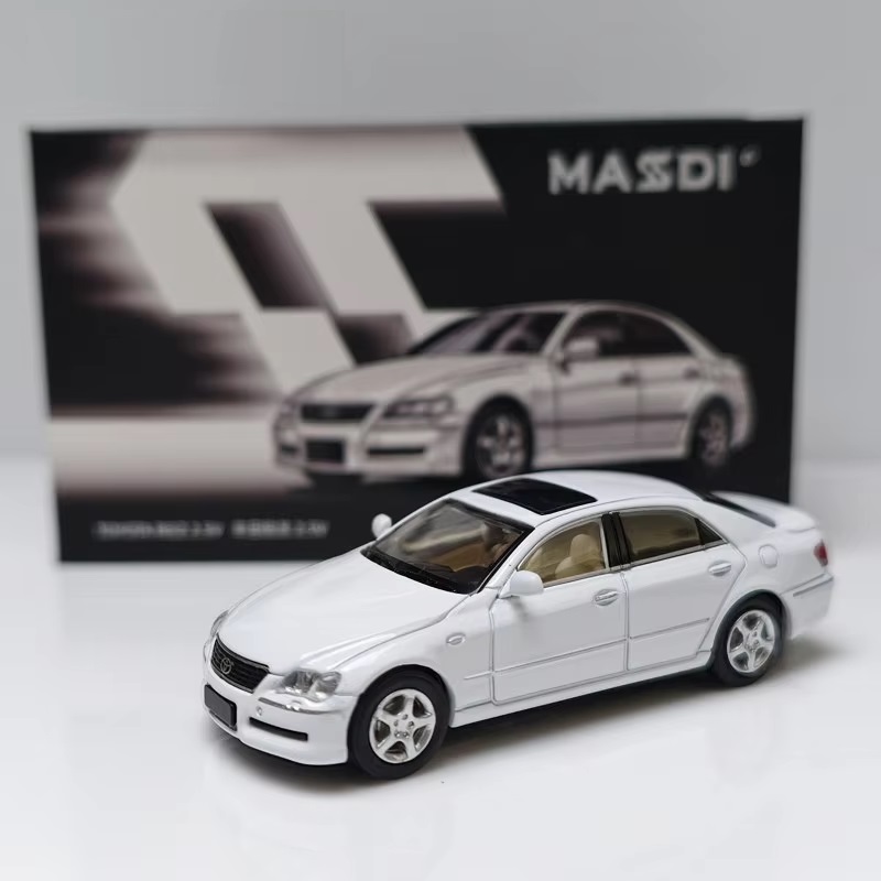 1:64 MASDI Toyota Reiz/ Mark X Diecast Model - Image 3